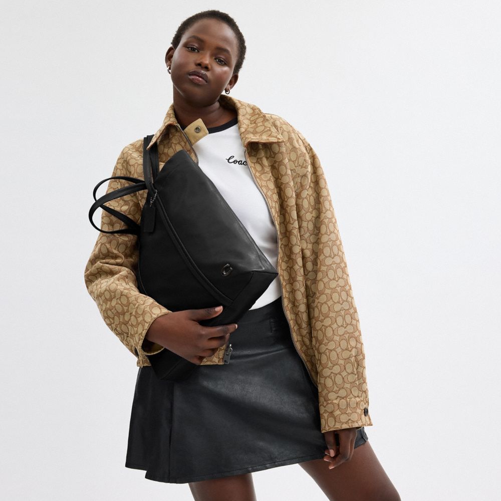 COACH®,Hall Tote Bag 33,Leather,Tote,Logo,Casual,Black,Angle View
