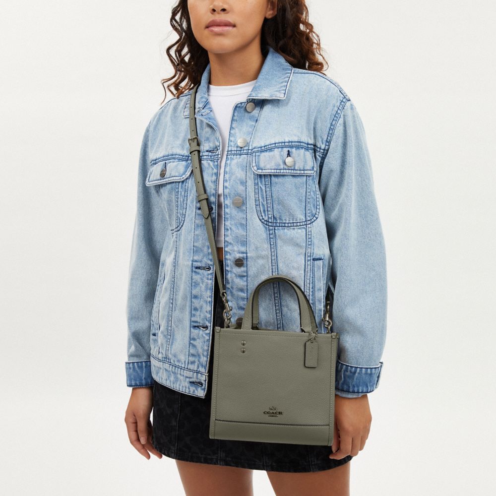 [COACH] デニム デンプシートート シグネチャー 公式】コーチアウトレット | デンプシー トート 22