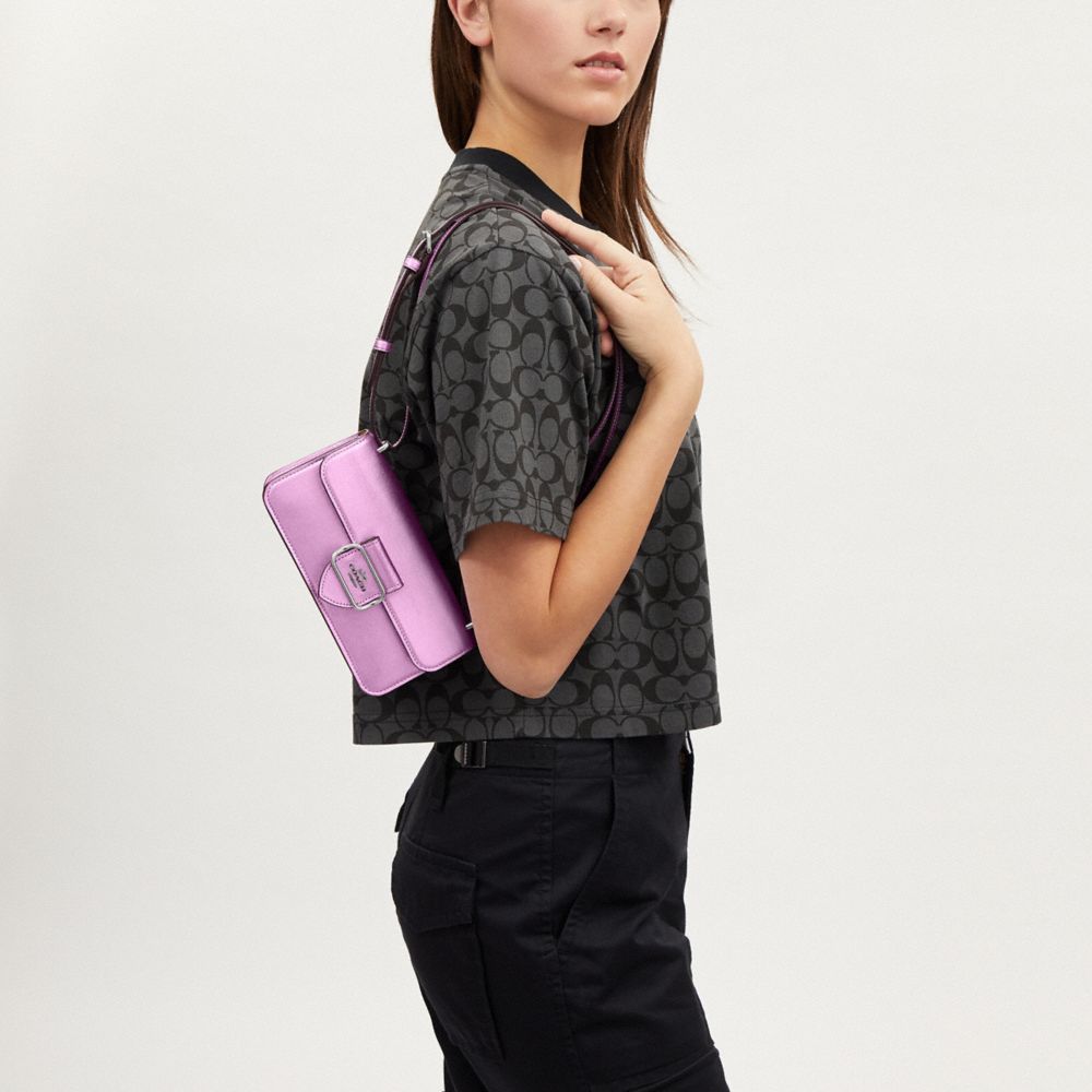 50 COACH コーチ　レザー　カモフラージュ　ボディーバッグ 2025年最新】コーチ ボディバッグ 迷彩の人気アイテム - メルカリ