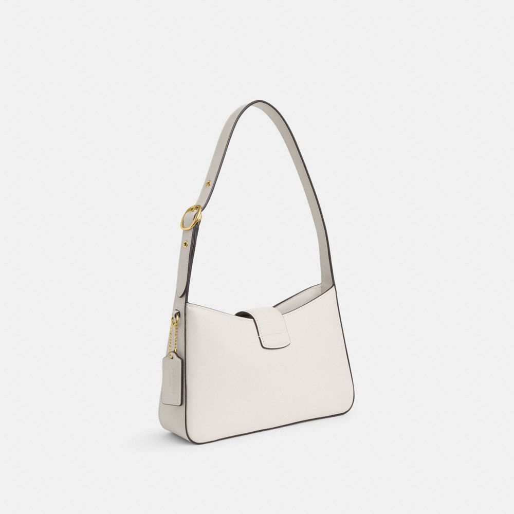 Coach: White Bags now up to −72%