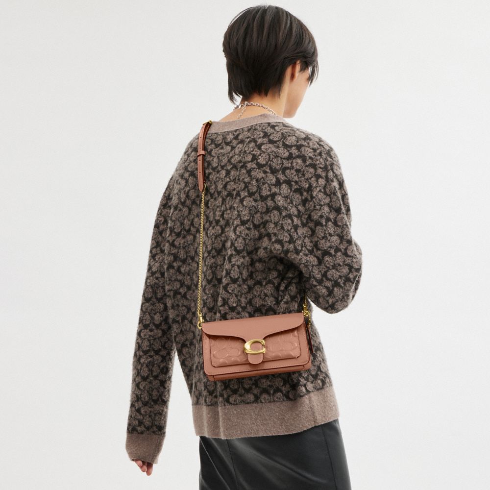 COACH®,TABBY CHAIN CLUTCH IN SIGNATURE LEATHER,Patent Leather,Mini,Brass/Cappuccino