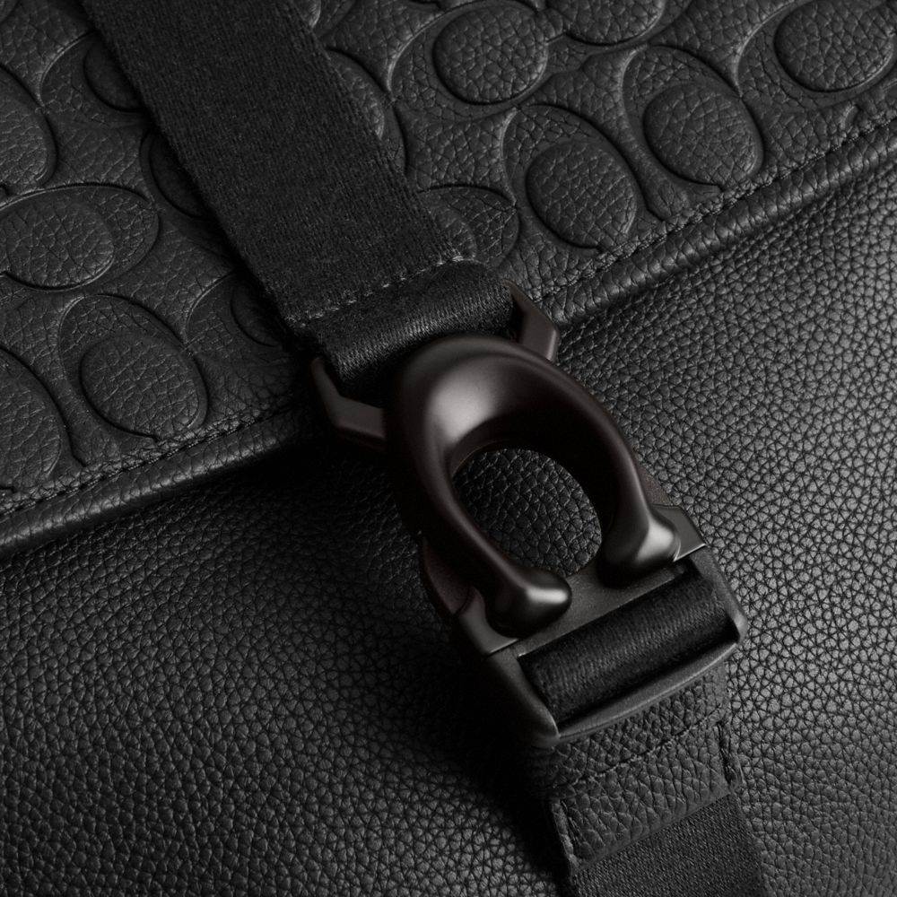 公式】COACH – コーチ | ベック メッセンジャー・シグネチャー レザー