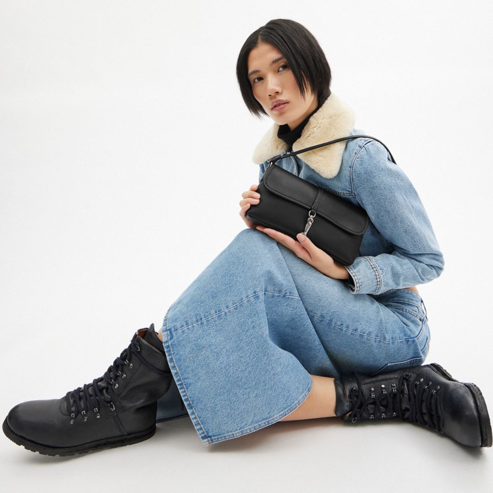 COACH®,Hamptons Bag,Leather,Shoulder Bag,Logo,Embossed,Casual,Black,Detail View