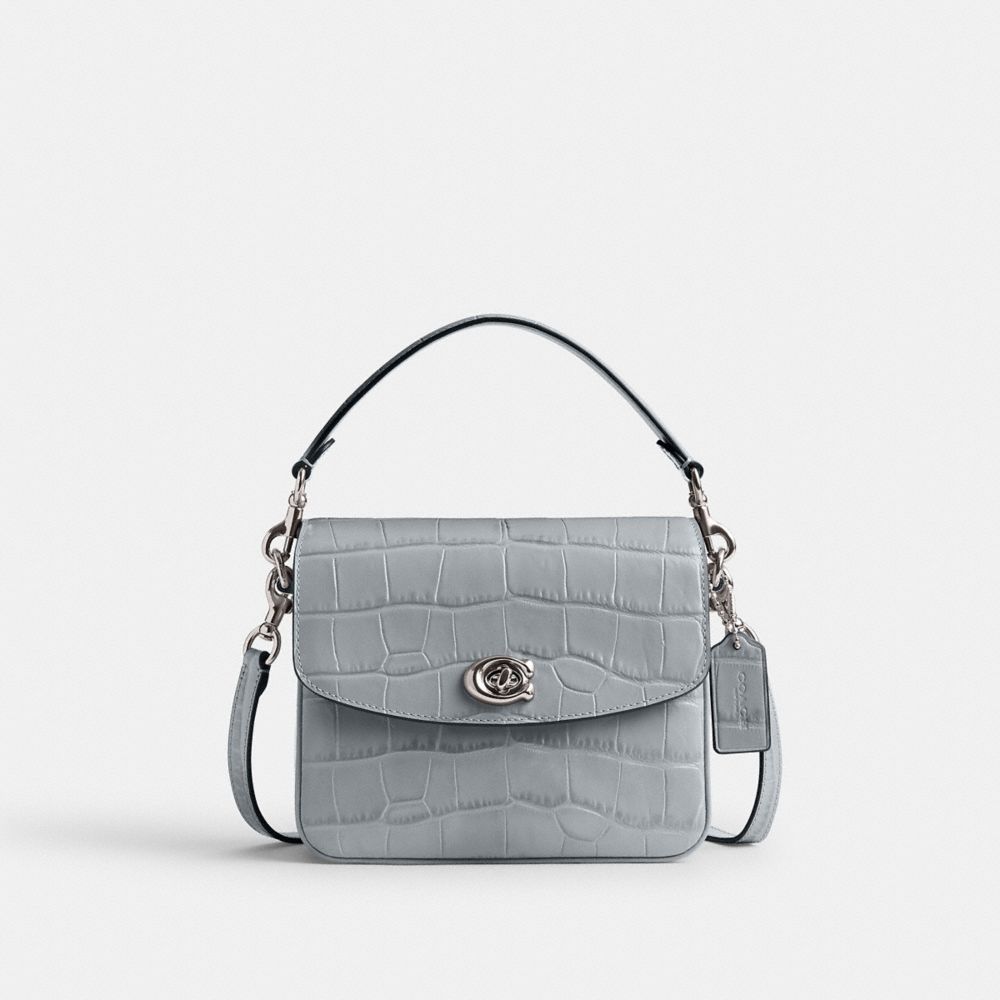 COACH®,SAC BANDOULIÈRE CASSIE 19,cuir façon croco,Argent/Gris bleu,Front View