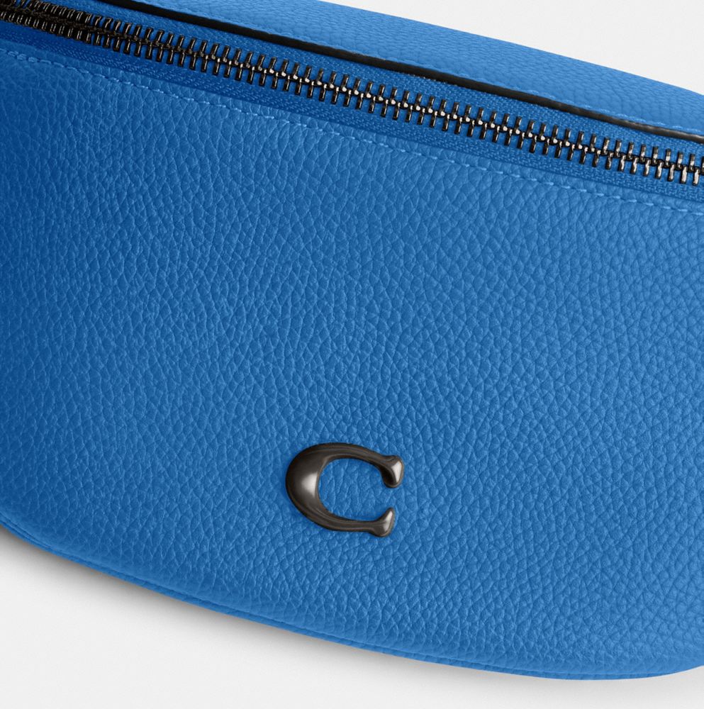 COACH®,SAC DE CEINTURE CHARTER 7,Cuir galet poli,Bleuet,Closer View