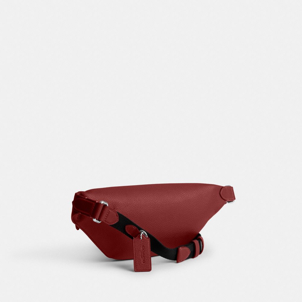 COACH®,SAC-CEINTURE CHARTER 7,Cuir galet poli,Rouge rubis,Angle View