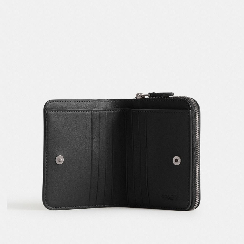 COACH®,Essential Billfold Wallet,Leather,Bi Fold,Logo,Metal,Casual,Black,Inside View,Top View