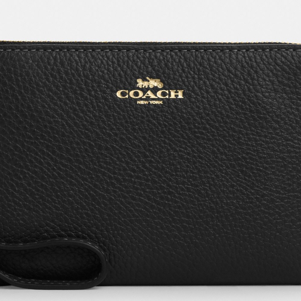 COACH®,CORNER ZIP WRISTLET,Pebbled Leather,Gold/Black