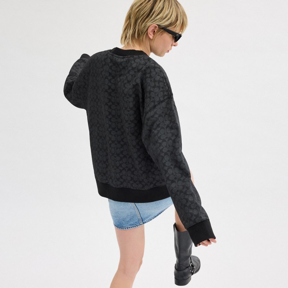 Coach Essential Signature Crewneck — фото 5