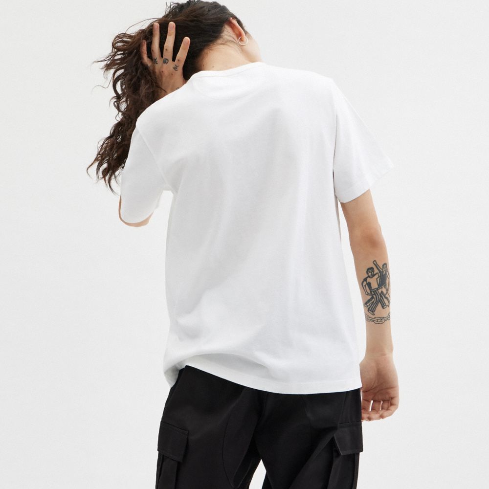 COACH®,ESSENTIAL POCKET T-SHIRT,cotton,White/Charcoal Signature,Scale View