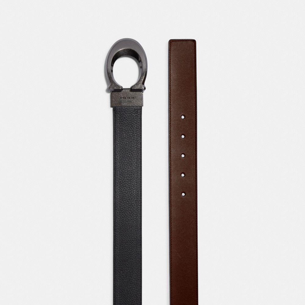 COACH®,SIGNATURE BUCKLE CUT-TO-SIZE REVERSIBLE BELT, 38MM,Gunmetal/Black/Dark Saddle,Angle View