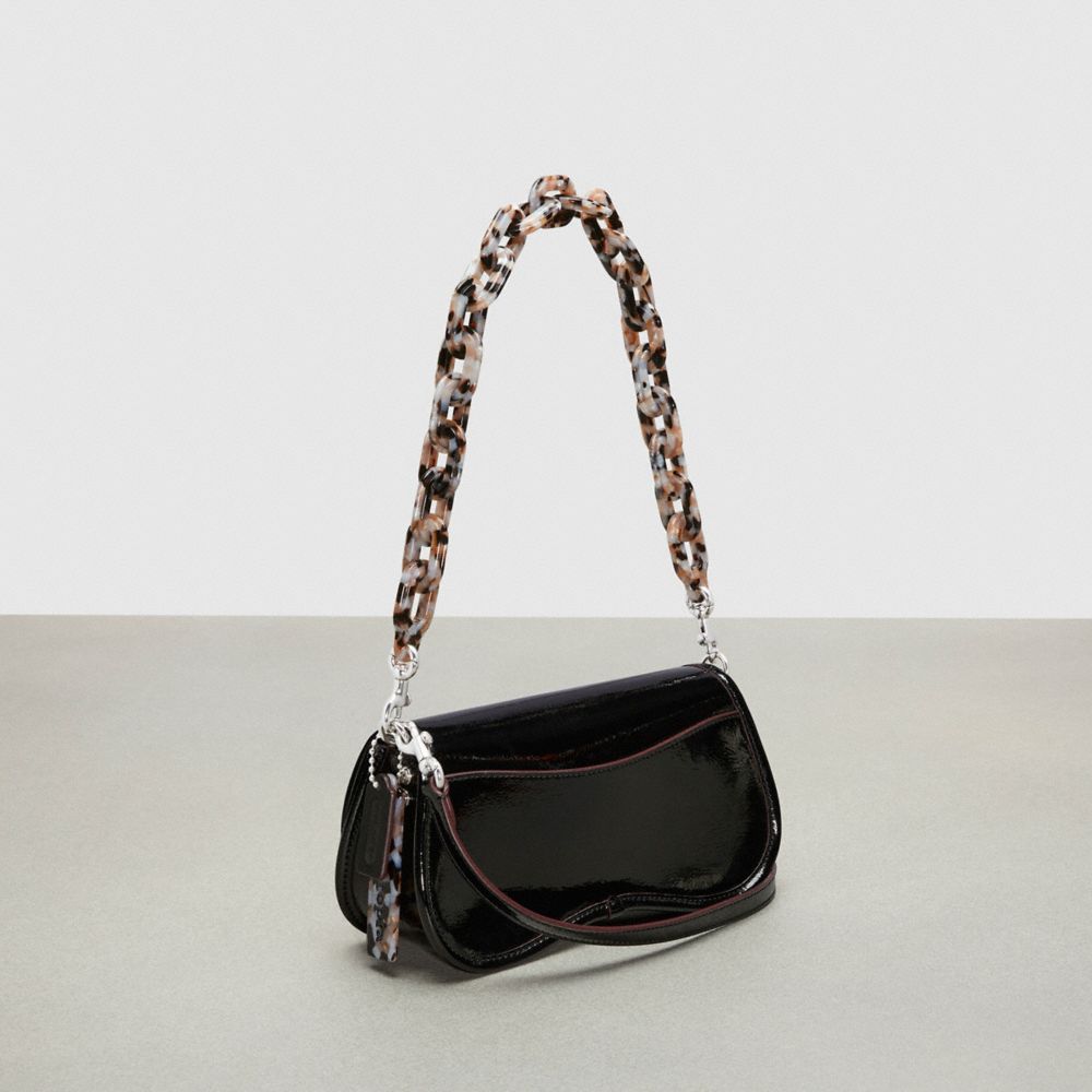 COACH®,Wavy Dinky Bag In Crinkle Patent Coachtopia Leather,Shoulder Bag,Logo,Chain Detail,Adjustable,Day Party,Black,Angle View