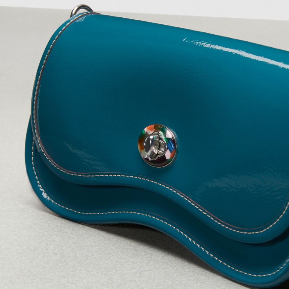 COACH®,Wavy Dinky Bag In Crinkle Patent Coachtopia Leather,Shoulder Bag,Logo,Chain Detail,Adjustable,Day Party,Teal,Closer View
