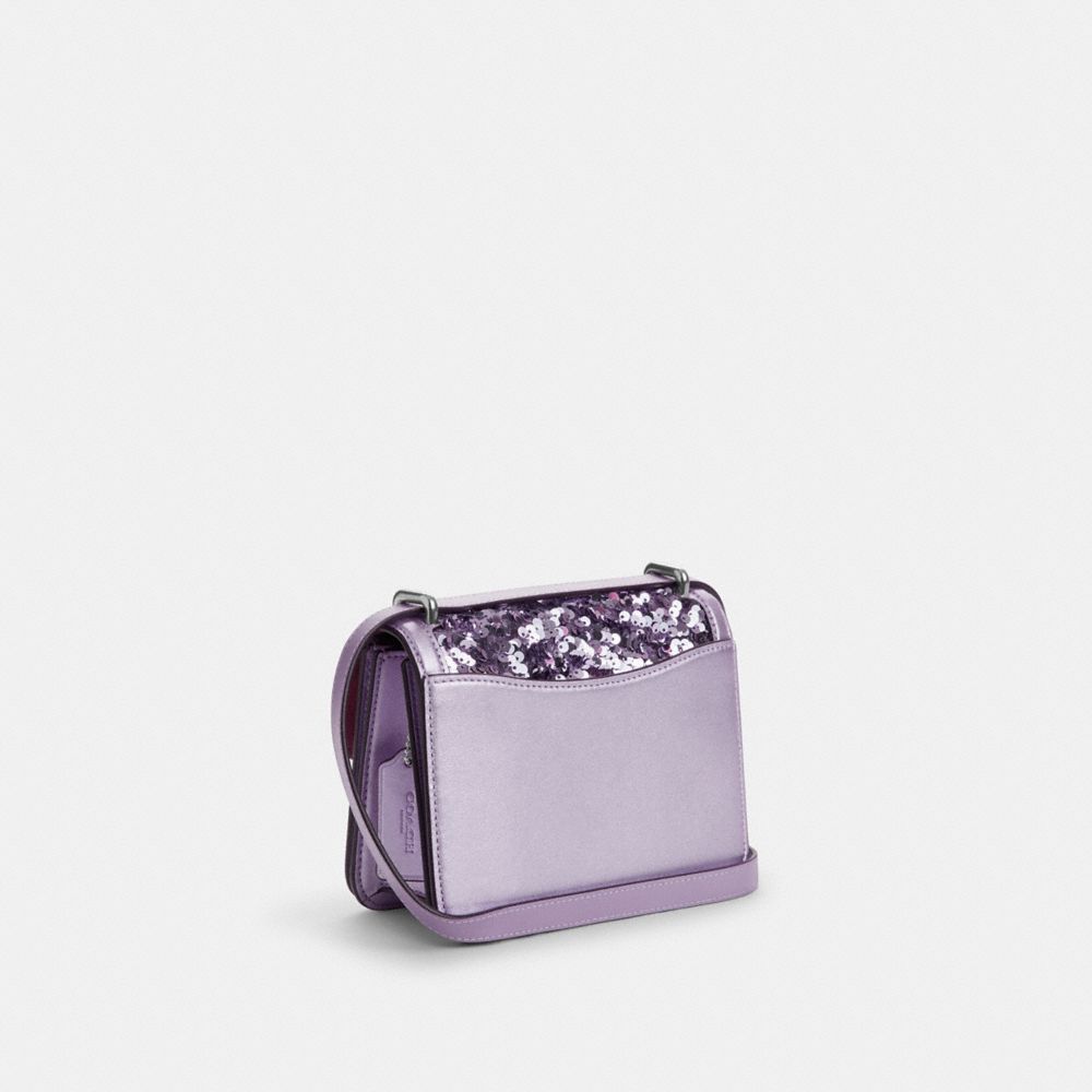 COACH®,PORTÉ-CROISÉ CARRÉ MORGAN,PITONE LUCIDO,Argent/Lilas,Angle View