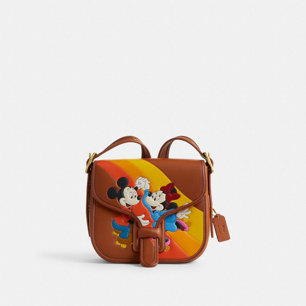 COACH®,【DISNEY X COACH 】クーリエ バッグ / ミッキーマウス アンド ミニーマウス,ボディバッグ&斜めがけバッグ,ﾌﾞﾗｽ/ﾊﾞｰﾆｯｼｭﾄﾞ ｱﾝﾊﾞｰ ﾏﾙﾁ