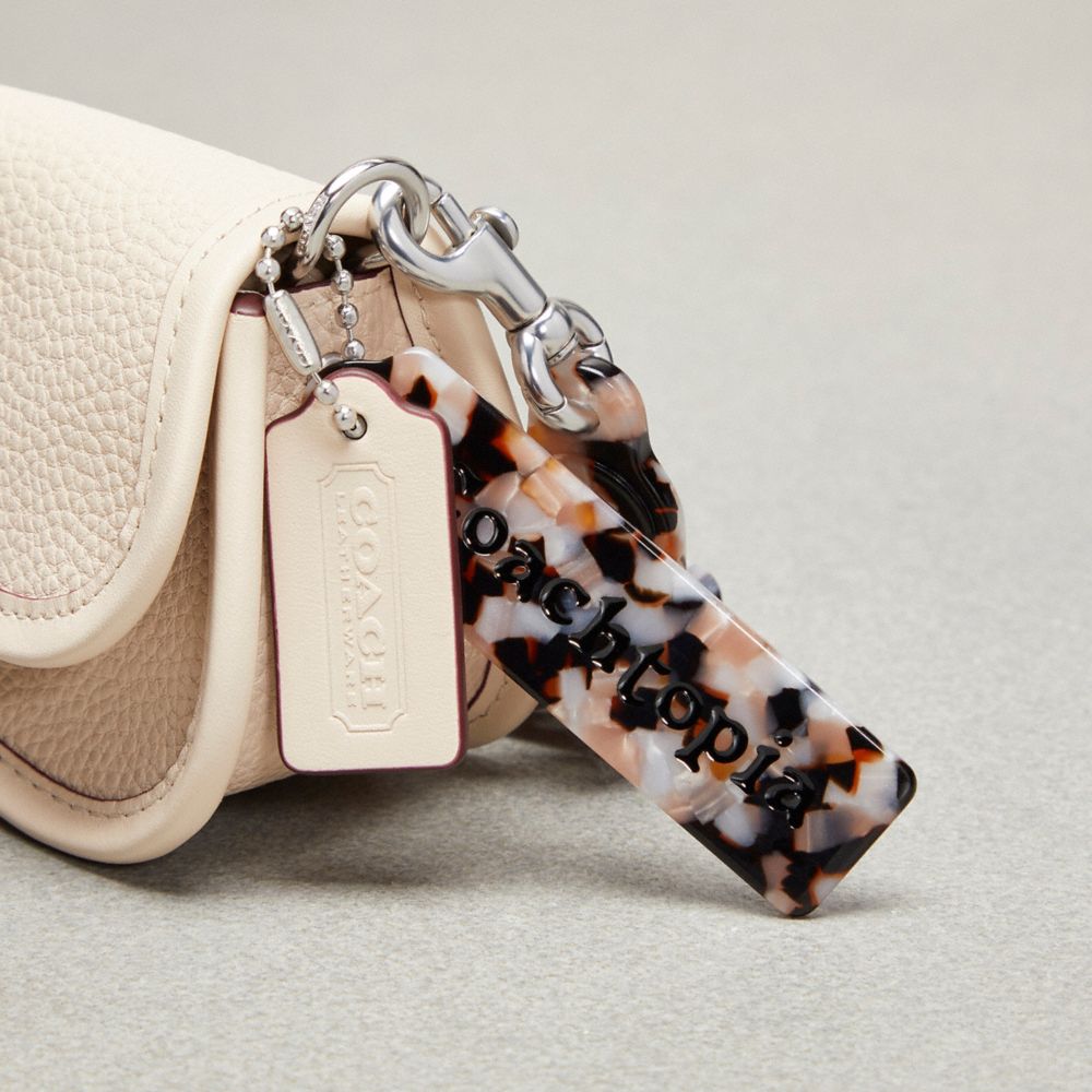 COACH®,Mini Wavy Dinky Bag In Coachtopia Leather,Leather,Acrylic,Crossbody,Plastic,Tag Embellishment,Chain Detail,Silver M...,Cream,Group View