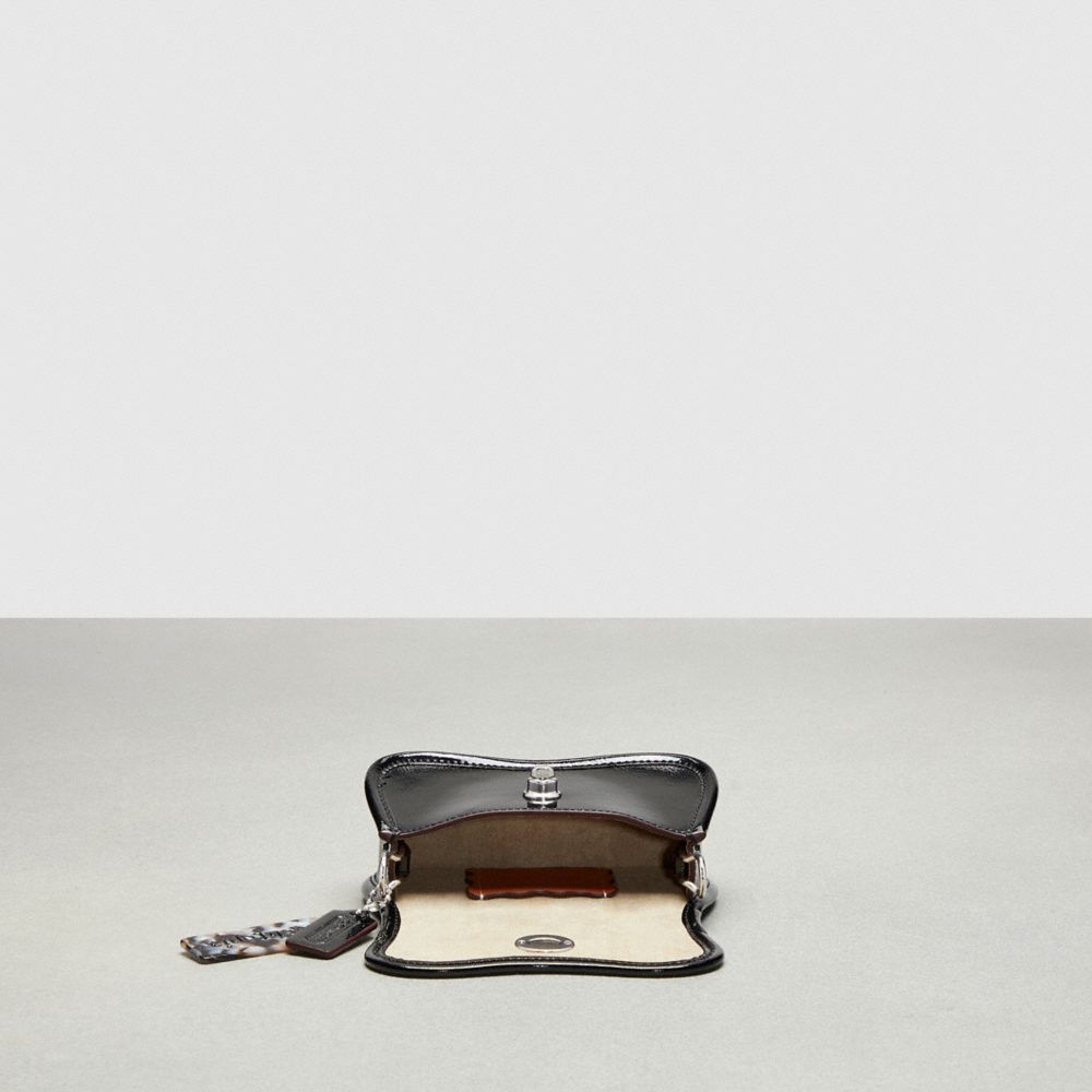 COACH®,Mini Wavy Dinky Bag In Crinkle Patent Coachtopia Leather,Leather,Shoulder Bag,Logo,Chain Detail,Day Party,Black,Inside View,Top View