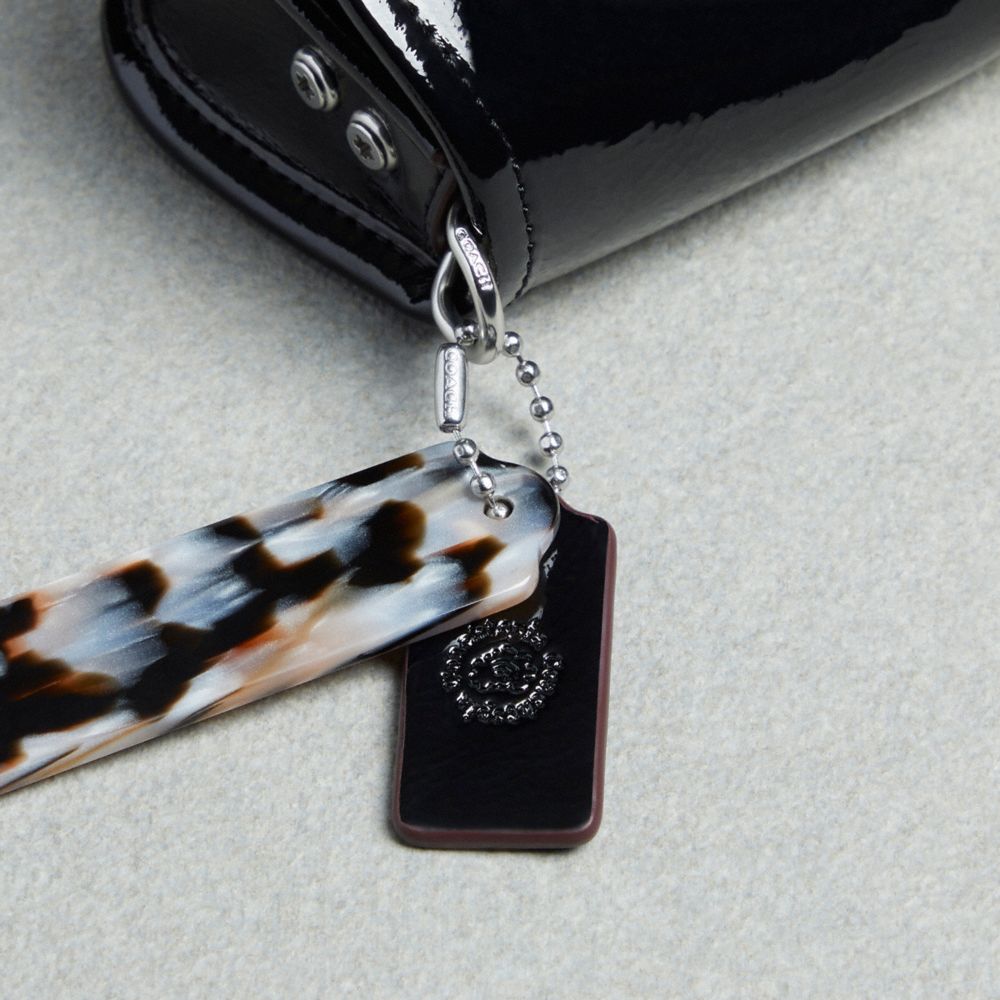 公式】COACH – コーチトピア™ | ミニ ウェイビー ディンキー バッグ