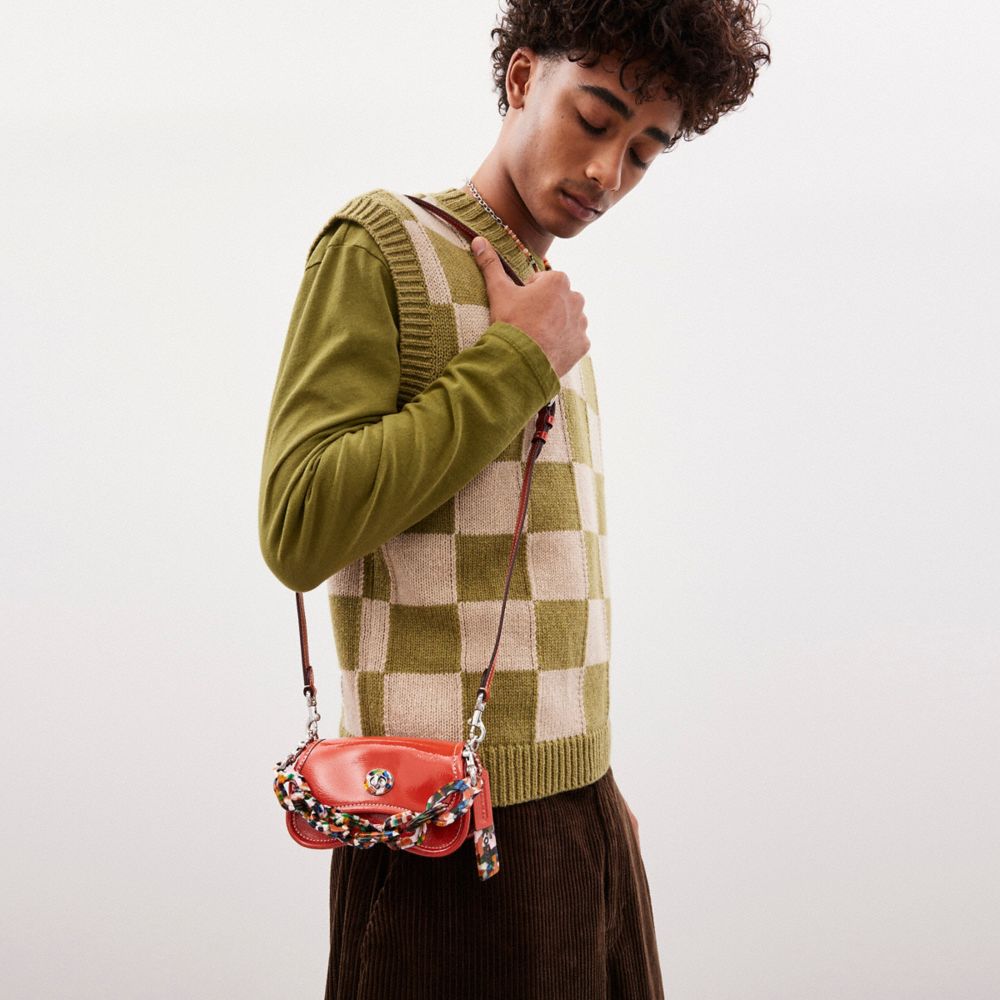 COACH®,Mini Wavy Dinky Bag In Crinkle Patent Coachtopia Leather,Leather,Shoulder Bag,Logo,Chain Detail,Day Party,Burnt Orange,Detail View