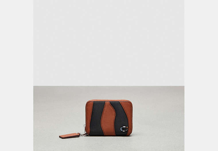 COACH®,Portefeuille à zip-contour en cuir à rayures ondulées Upcrafted,Noir/Brun,Front View