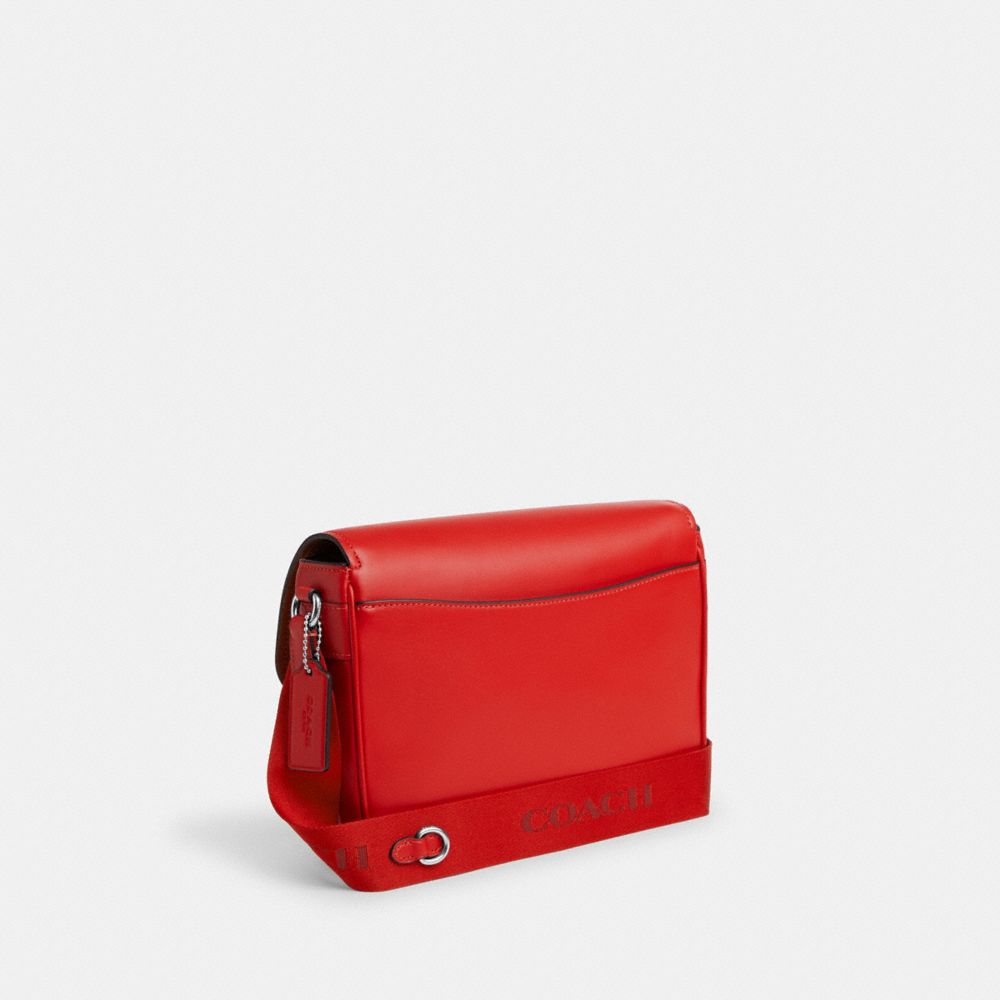 COACH®,SAC MESSAGER PACE,Cuir,Argent/Rouge Miami,Angle View