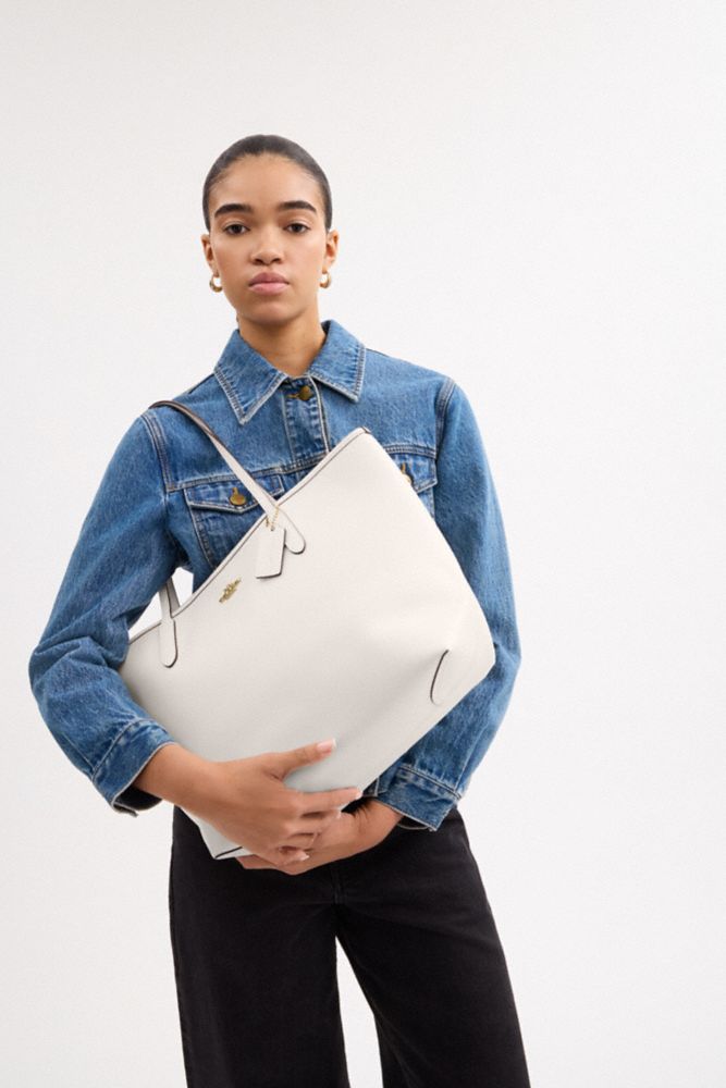 COACH®,City Tote Bag,Leather,Tote,Logo,Casual,White