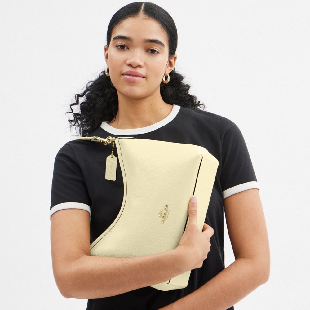 COACH®,Laurel Shoulder Bag,Leather,Hobo,Logo,Gold Metal,Casual,,Detail View