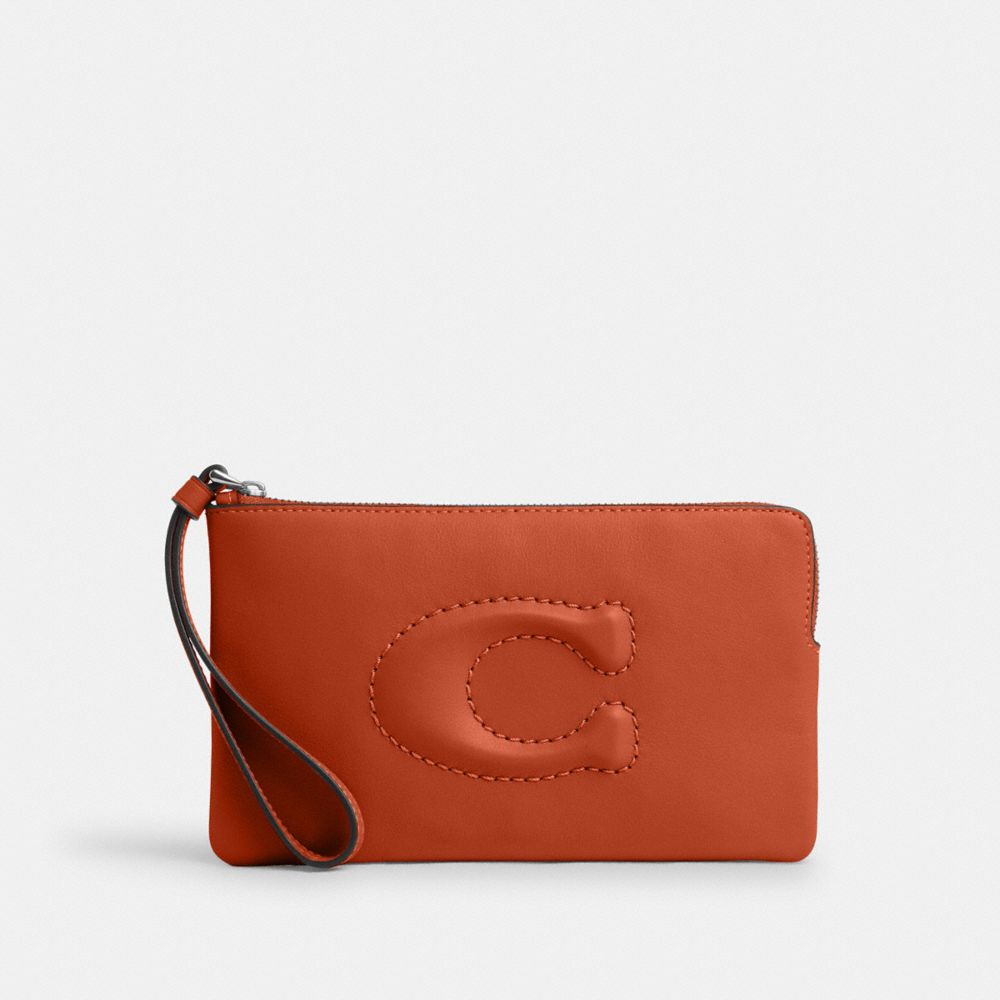 COACH®,GRAND WRISTLET AVEC ZIP EN COIN,Cuir lisse,Argent/Orange Sombre,Front View