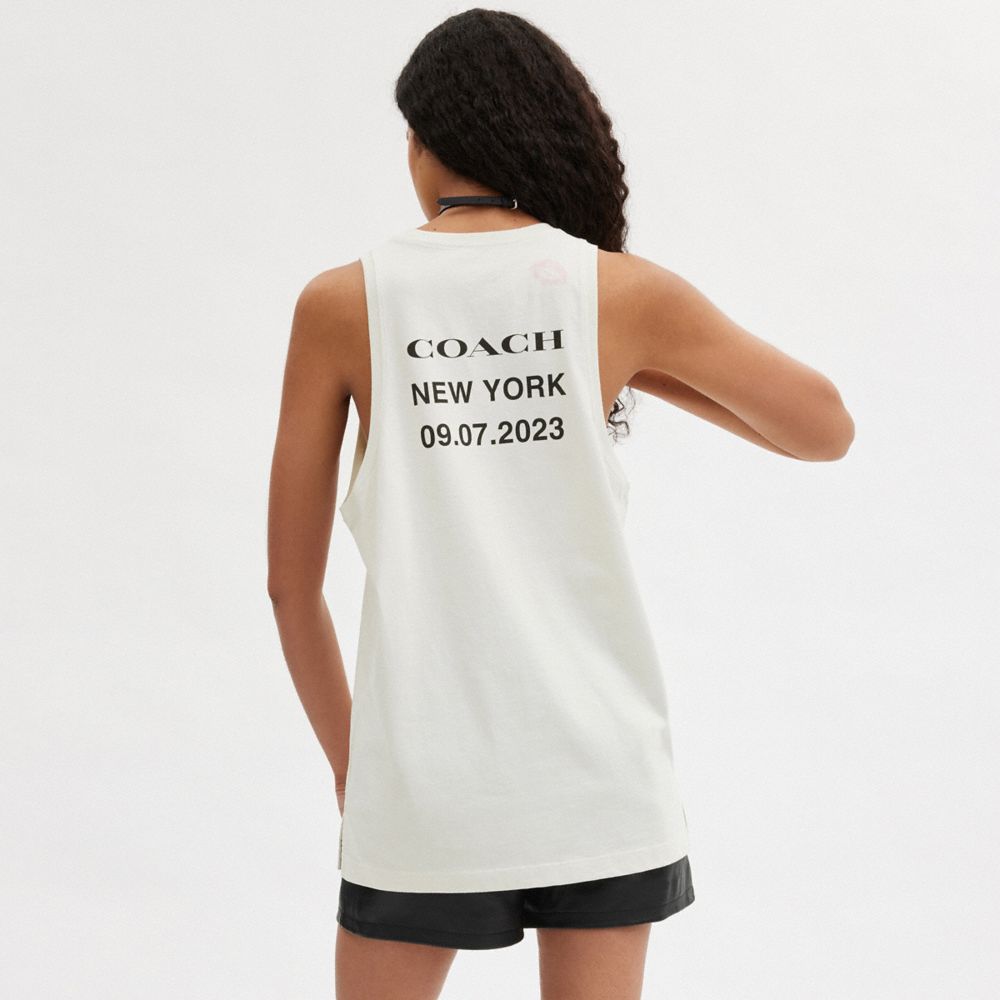 COACH®,Lip Print Tank Top,Cotton,Tank,Graphic,Casual,White,Scale View