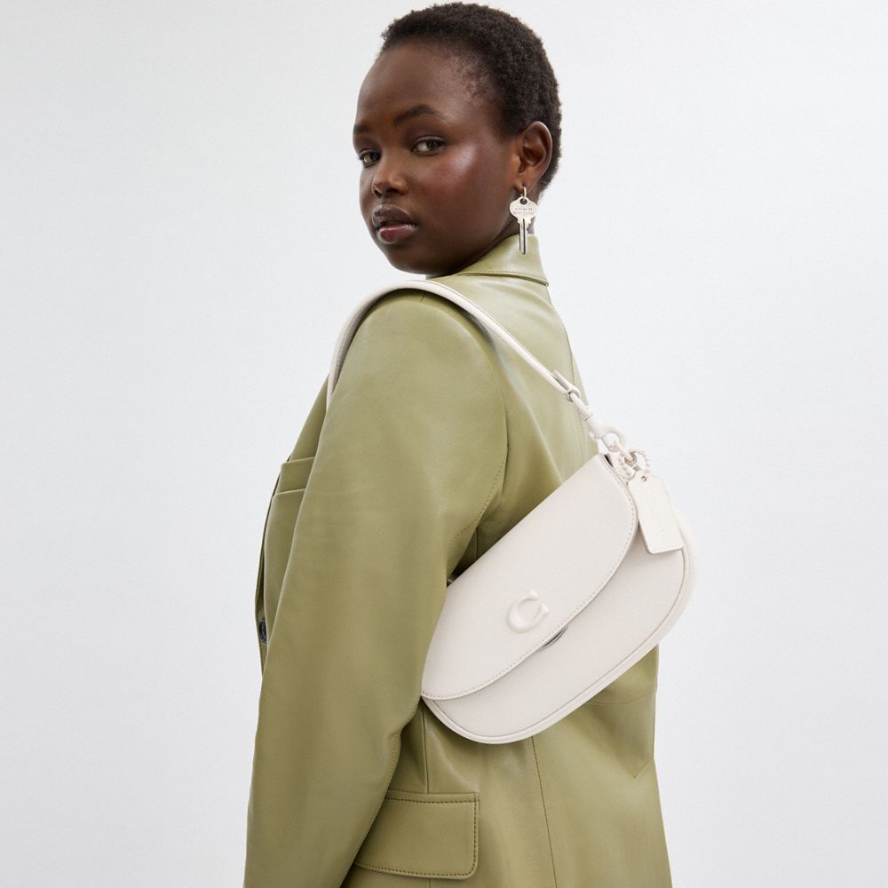 COACH®,Emmy Saddle Bag 23,Leather,Shoulder Bag,Logo,Compact,Casual,Cream
