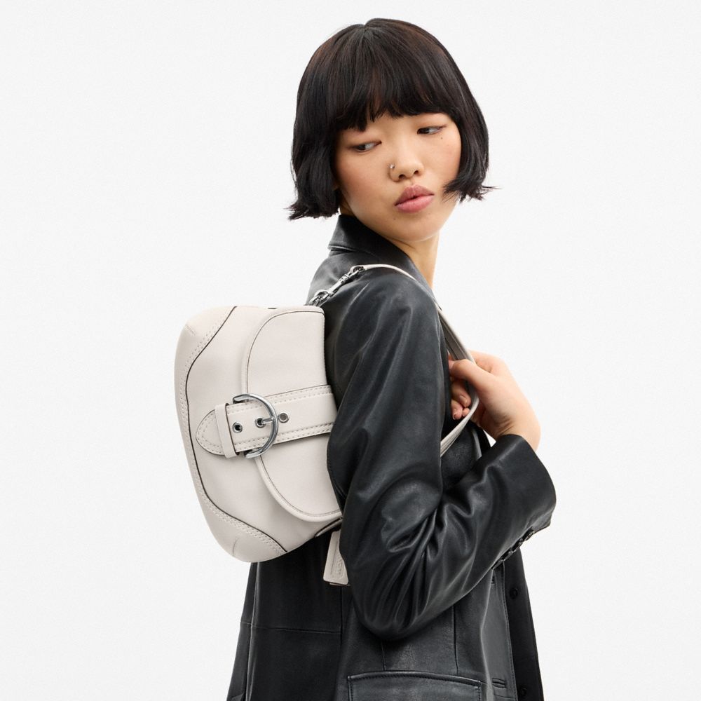 Женские сумки Coach Soho Flap Bag In Regenerative Leather — фото 5