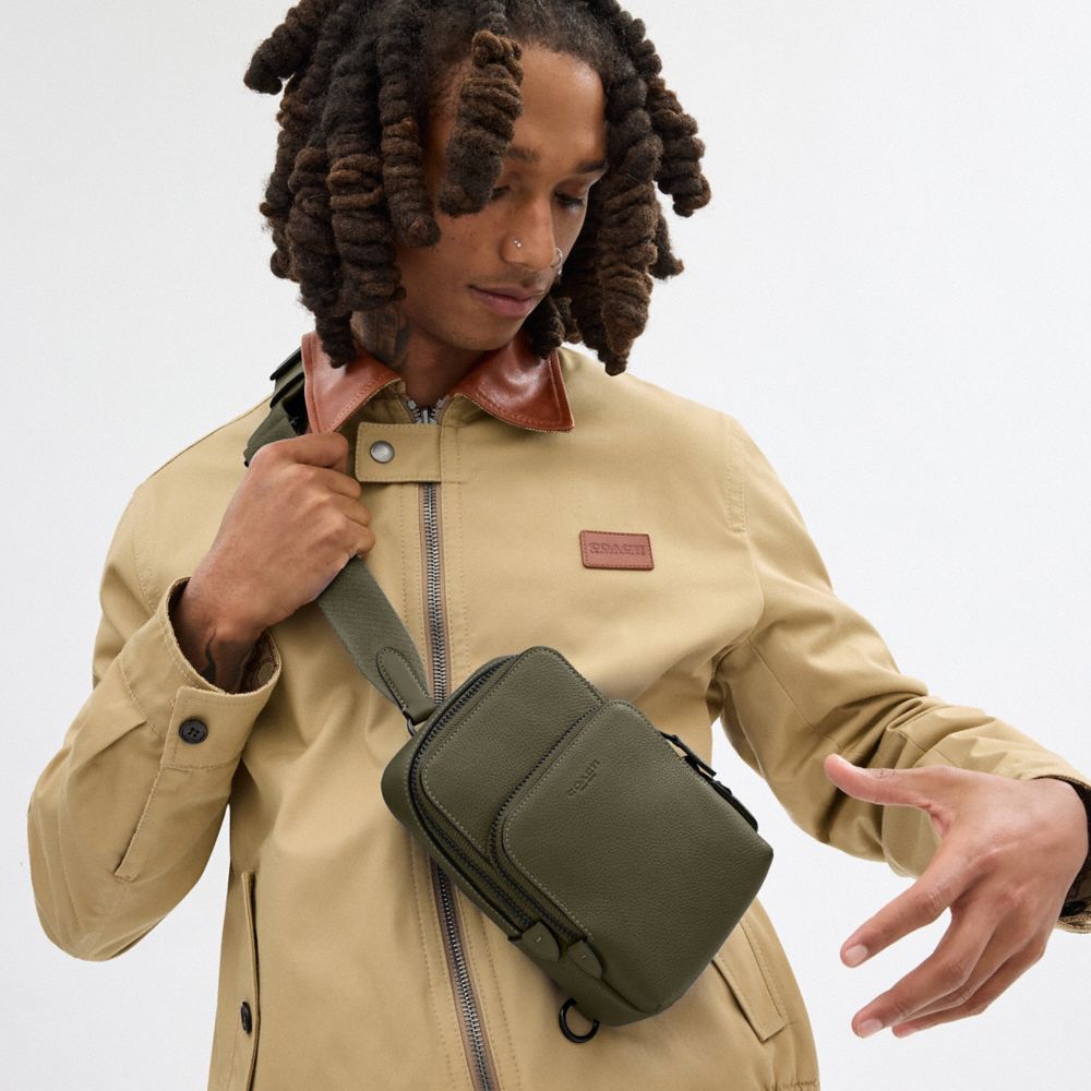 COACH®,SLINGPACK GOTHAM 13,Vert armée,Detail View