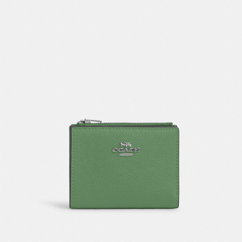 COACH®,PORTEFEUILLE À DEUX VOLETS,Cuir,Argent/Vert doux,Front View