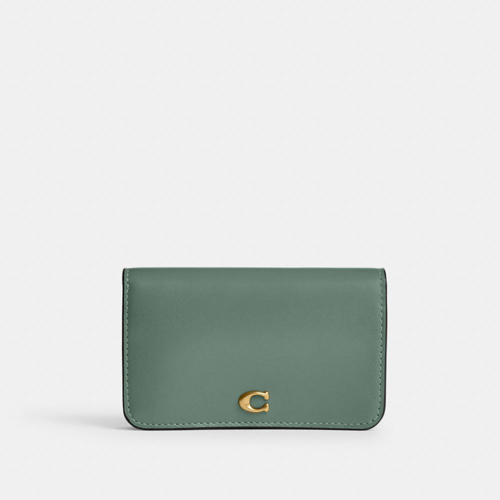 COACH®,ÉTUI-CARTES MINCE ESSENTIAL,Cuir de veau raffiné,Laiton/Sauge,Front View