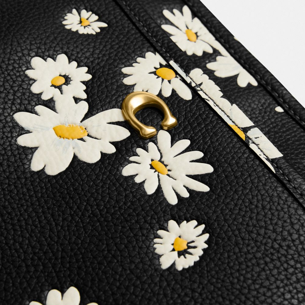 Kitt Messenger Crossbody With Floral Print