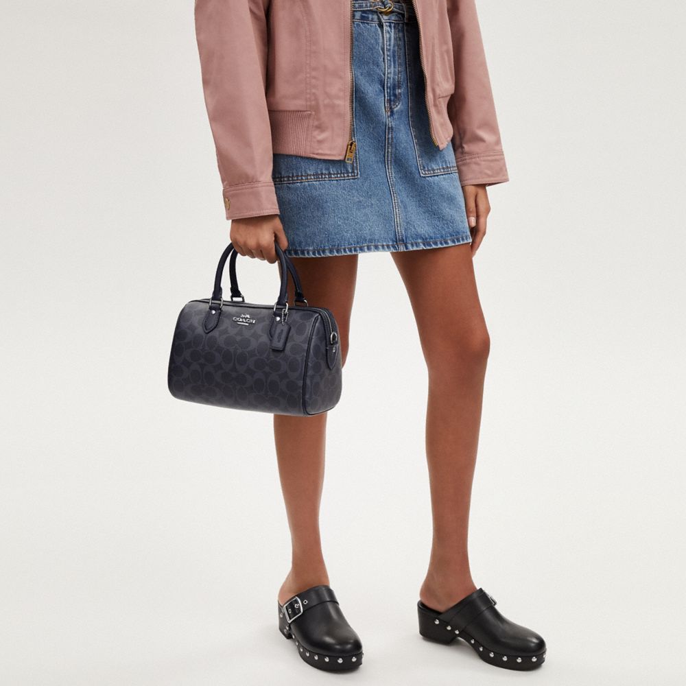 COACH®,SAC SATCHEL ROWAN EN TOILE EXCLUSIVE,Tissu en toile exclusif,Argent/Denim/Bleu marine minuit,Detail View