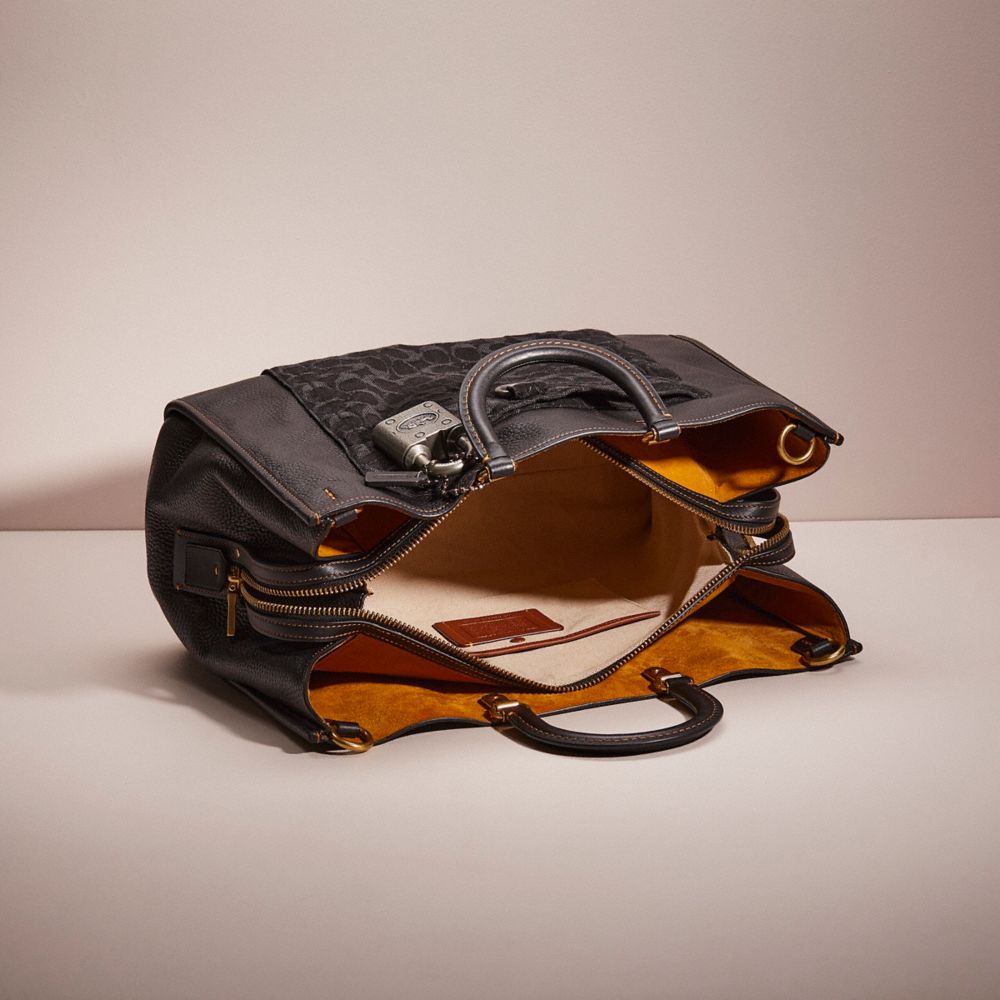 COACH®,Upcrafted Rogue 39,,Inside View,Top View