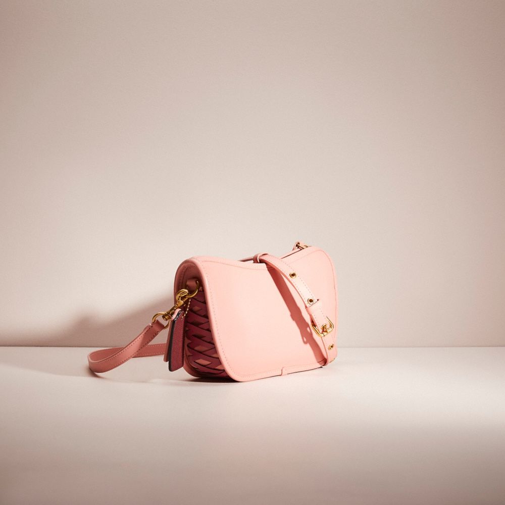 COACH®,Upcrafted Swinger Bag With Chain,Leather,Shoulder Bag,Woven,Brass,Casual,Pink,Angle View