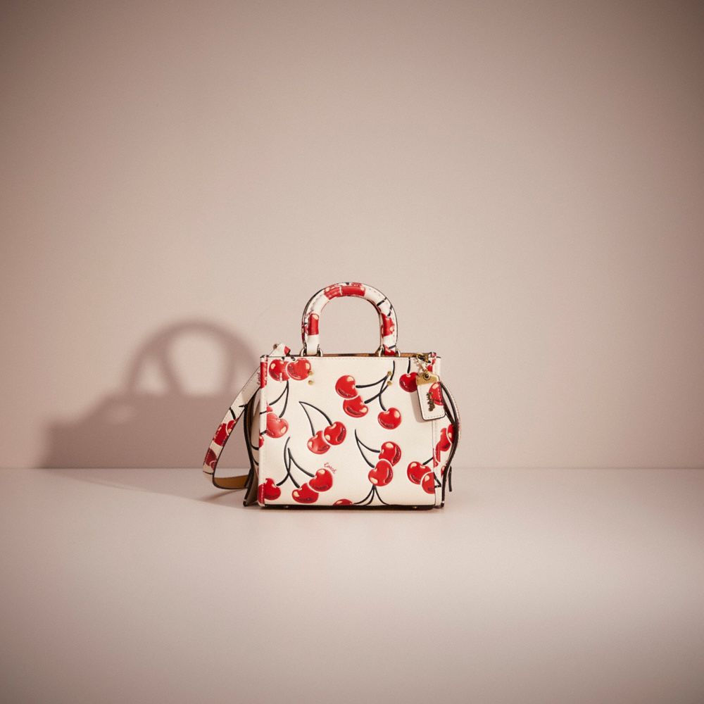 Coach ローグ 17 24 チェリー柄 2WAY バッグ クロスボディー Coach ローグ 17 24 チェリー柄 2WAY バッグ クロスボディー