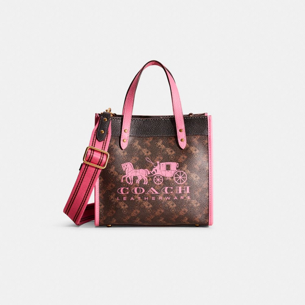 Restored Field Tote 22 With Horse And Carriage Print And Carriage Badge