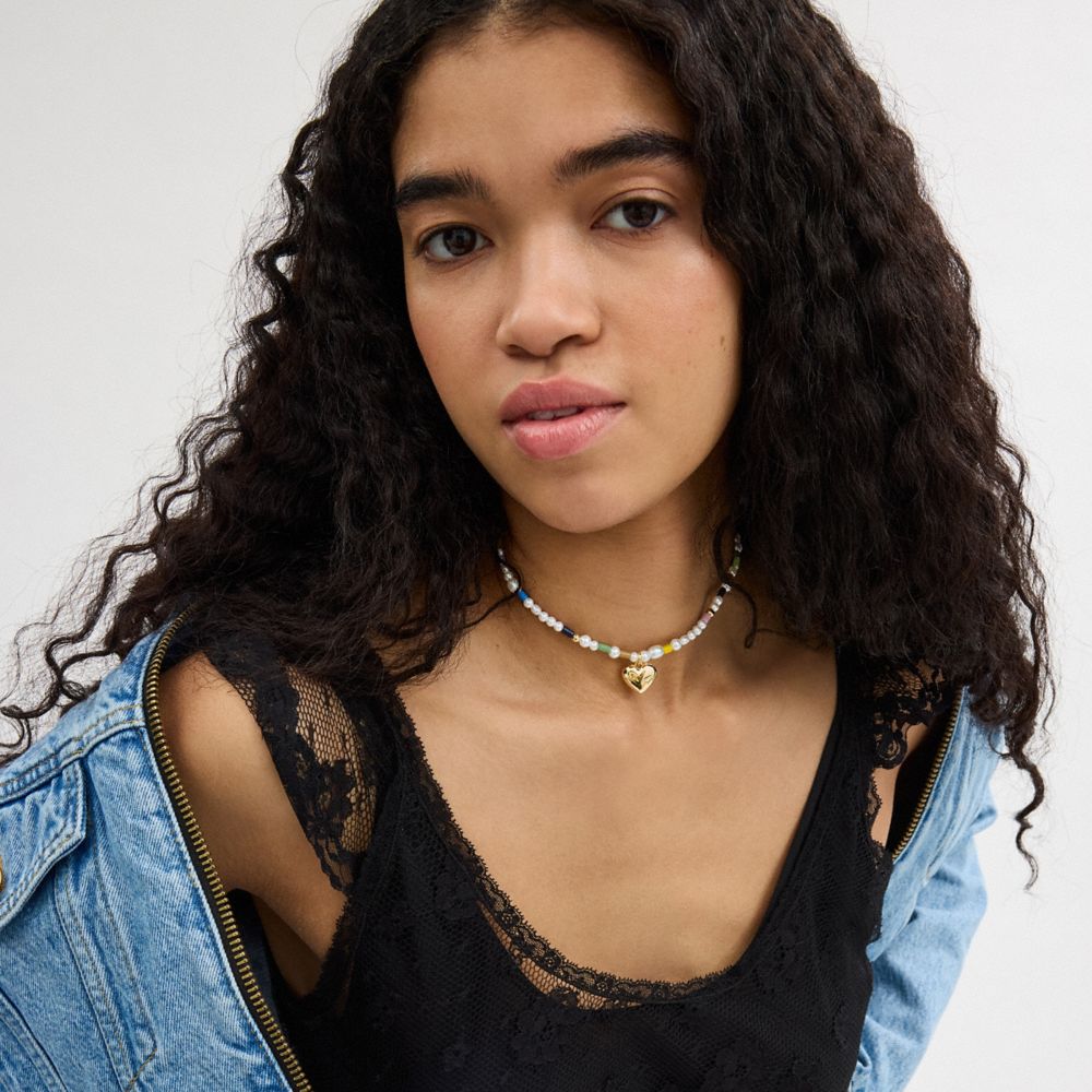 【COACH】ストーン ハート パール チョーカー ネックレス 公式】COACH – コーチ | シグネチャー ハート ペンダント パール
