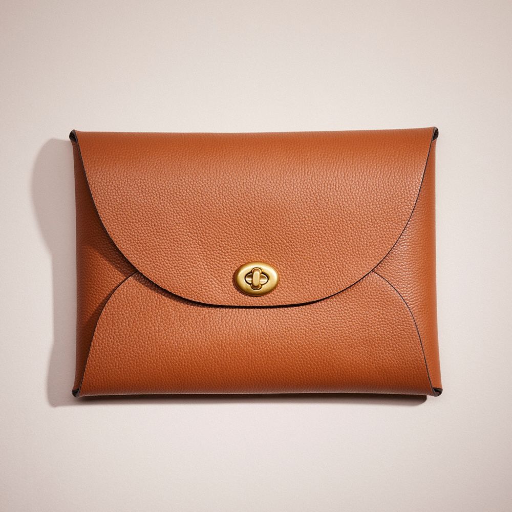 COACH®,Remade Extra Large Pouch,Leather,Pouch,Logo,Casual,,Front View