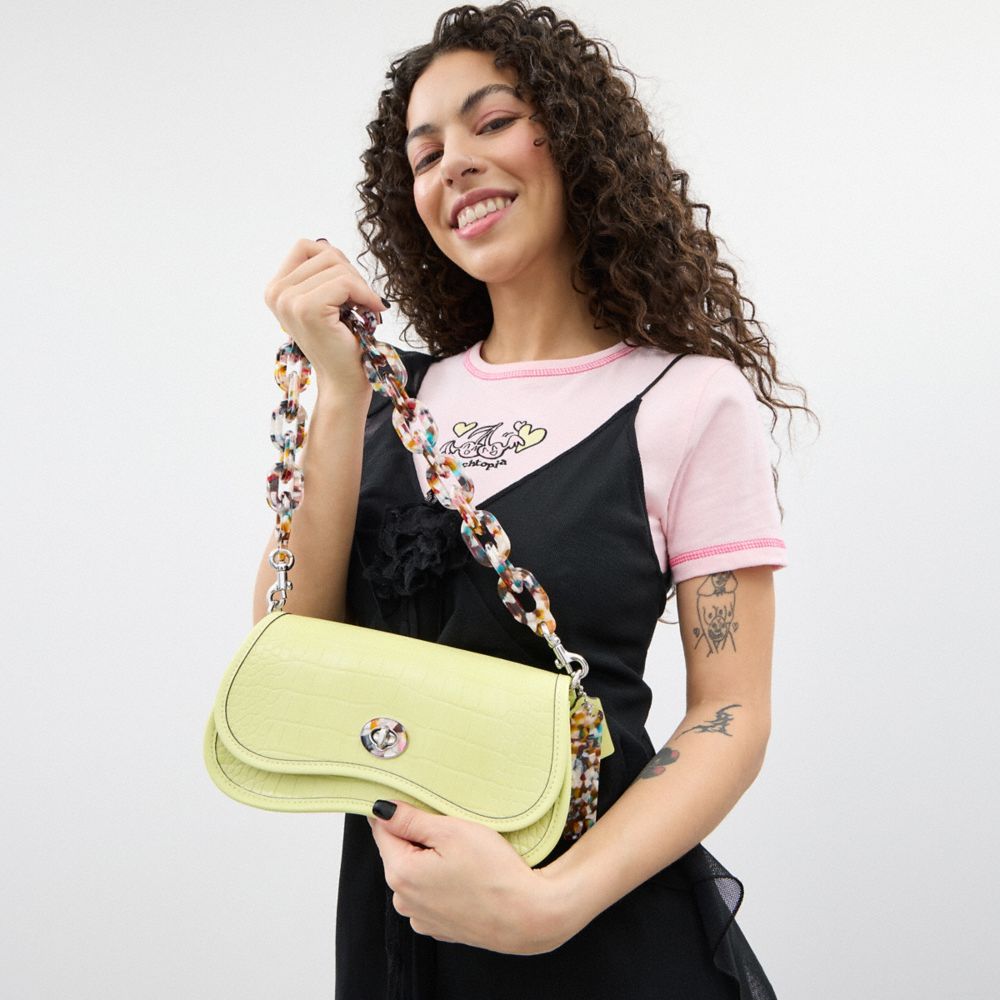 公式】COACH – コーチトピア™ | ウェイビー ディンキー バッグ