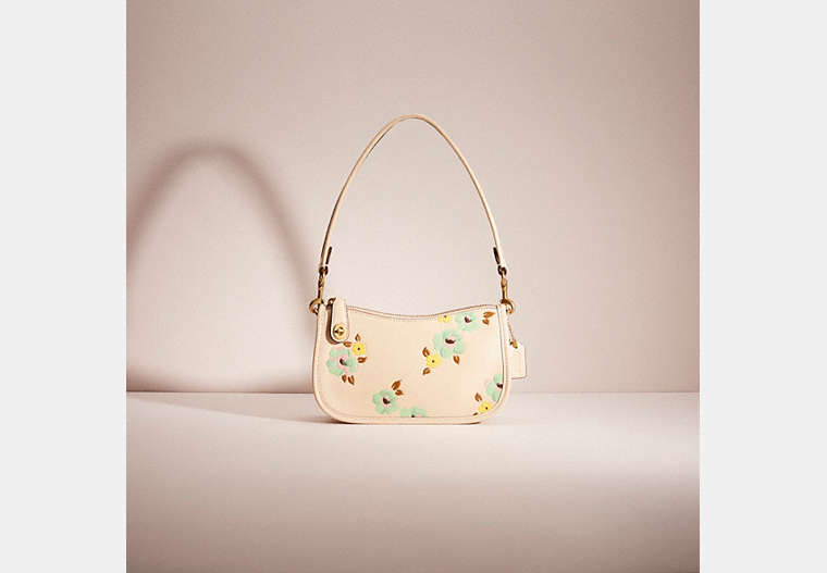 COACH®,RESTORED SWINGER 20 WITH FLORAL PRINT,Brass/Ivory Multi,Front View