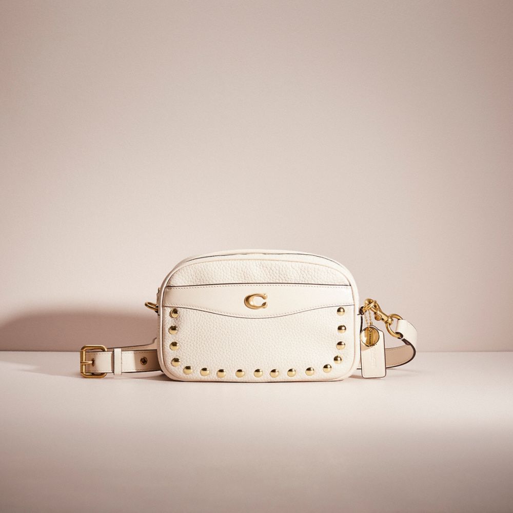 COACH: bag in textured leather with logo - White  Coach crossbody bags  29411 online at