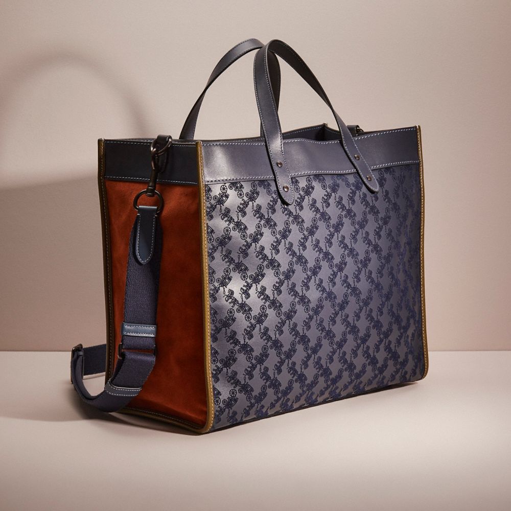 The Field Tote Navy