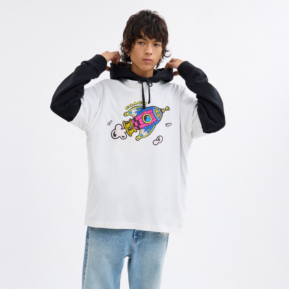 COACH®,T-SHIRT COSMIC COACH EN COTON BIOLOGIQUE,Ivoire rétro,Scale View