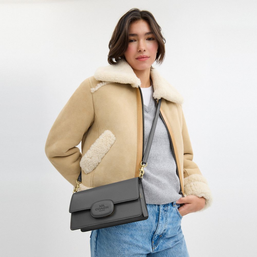 COACH スムースレザー エリザ フラップ クロスボディバッグ 公式】コーチアウトレット | エライザ フラップ クロスボディ バッグ