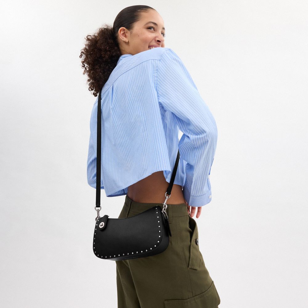 COACH®,SAC SWINGER AVEC ŒILLETS,Argent/Noir