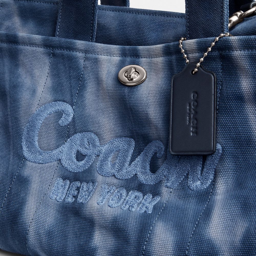 Shop Coach Cargo Tote Mit Batik In Blue